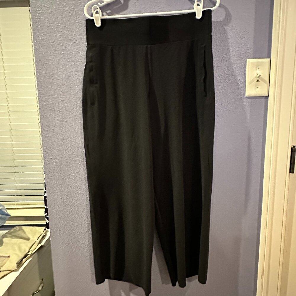 Athleta Cosmic Crop Pant, Black, Size Medium